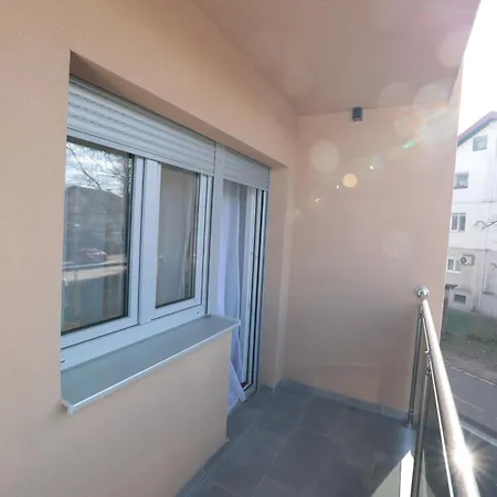 Dentalux 1 بانيا لوكا